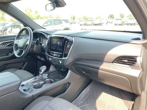 Used 2023 Chevrolet Traverse LT FWD image 27