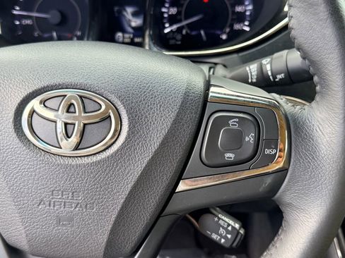 Used 2014 Toyota Avalon Limited image 29