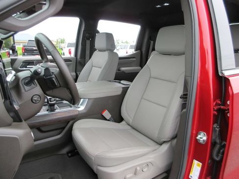Certified 2026 GMC Sierra 1500 SLT w/ SLT Premium Plus Package AWD/4WD image 22
