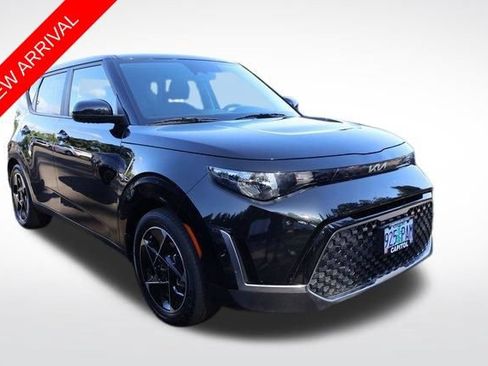 Used 2023 Kia Soul EX FWD image 1