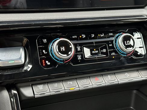 New 2026 GMC Sierra 2500 AT4 w/ AT4 Premium Plus Package image 21