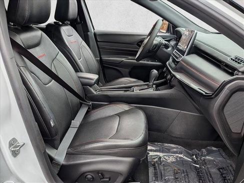 Used 2023 Jeep Compass Trailhawk w/ Trailhawk Elite Group image 24