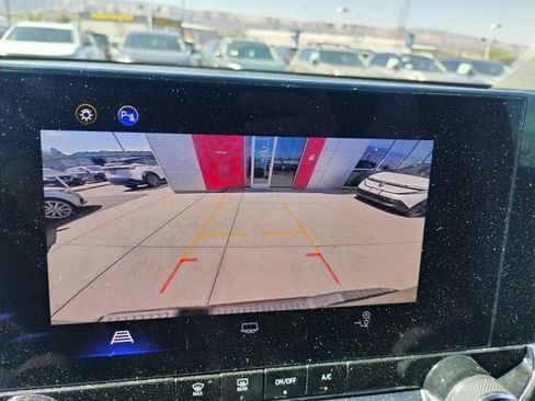 Used 2023 Chevrolet Colorado Trail Boss w/ Safety Package AWD/4WD image 20