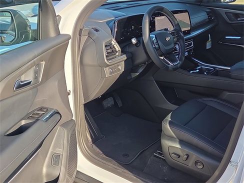 New 2026 Chevrolet Traverse LT image 10