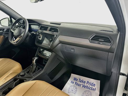 Used 2023 Volkswagen Tiguan SE AWD/4WD image 27