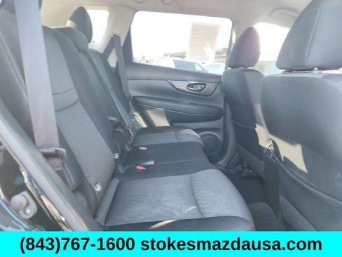Used 2020 Nissan Rogue SV FWD image 23