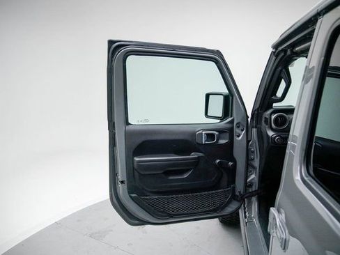 Used 2023 Jeep Wrangler Willys image 23