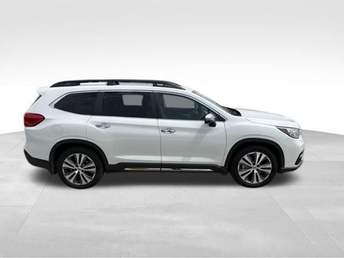 Used 2019 Subaru Ascent Touring w/ Popular Package #2 AWD/4WD image 2