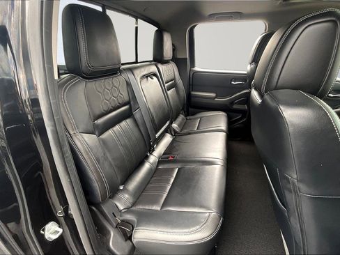 Used 2022 Nissan Frontier SV w/ SV Premium Package AWD/4WD image 28