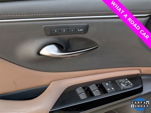 Used 2022 Lexus ES 350 w/ Premium Package image 8