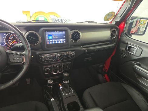 Used 2019 Jeep Wrangler Unlimited Sport S AWD/4WD image 24