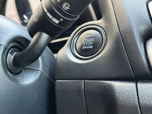 Used 2018 MAZDA MAZDA3 Touring FWD image 22