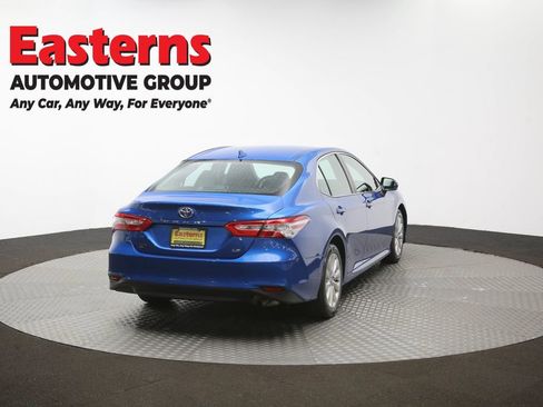 Used 2019 Toyota Camry LE FWD image 37