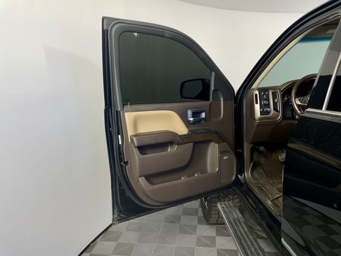 Used 2018 GMC Sierra 1500 Denali w/ Denali Ultimate Package AWD/4WD image 12