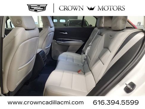 Certified 2023 Cadillac XT4 Luxury w/ Driver Awareness Package FWD image 21