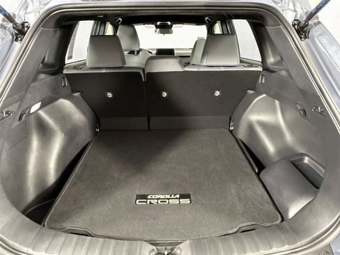 Used 2025 Toyota Corolla Cross AWD Hybrid image 47