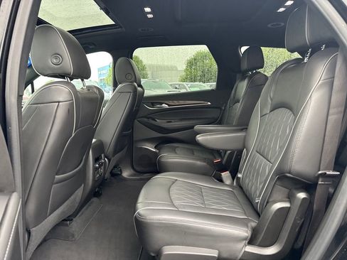 Used 2024 Buick Enclave Avenir w/ Avenir Technology Package AWD/4WD image 13