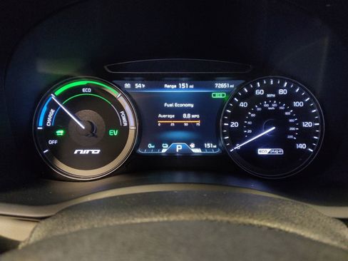 Used 2018 Kia Niro EX Premium image 23