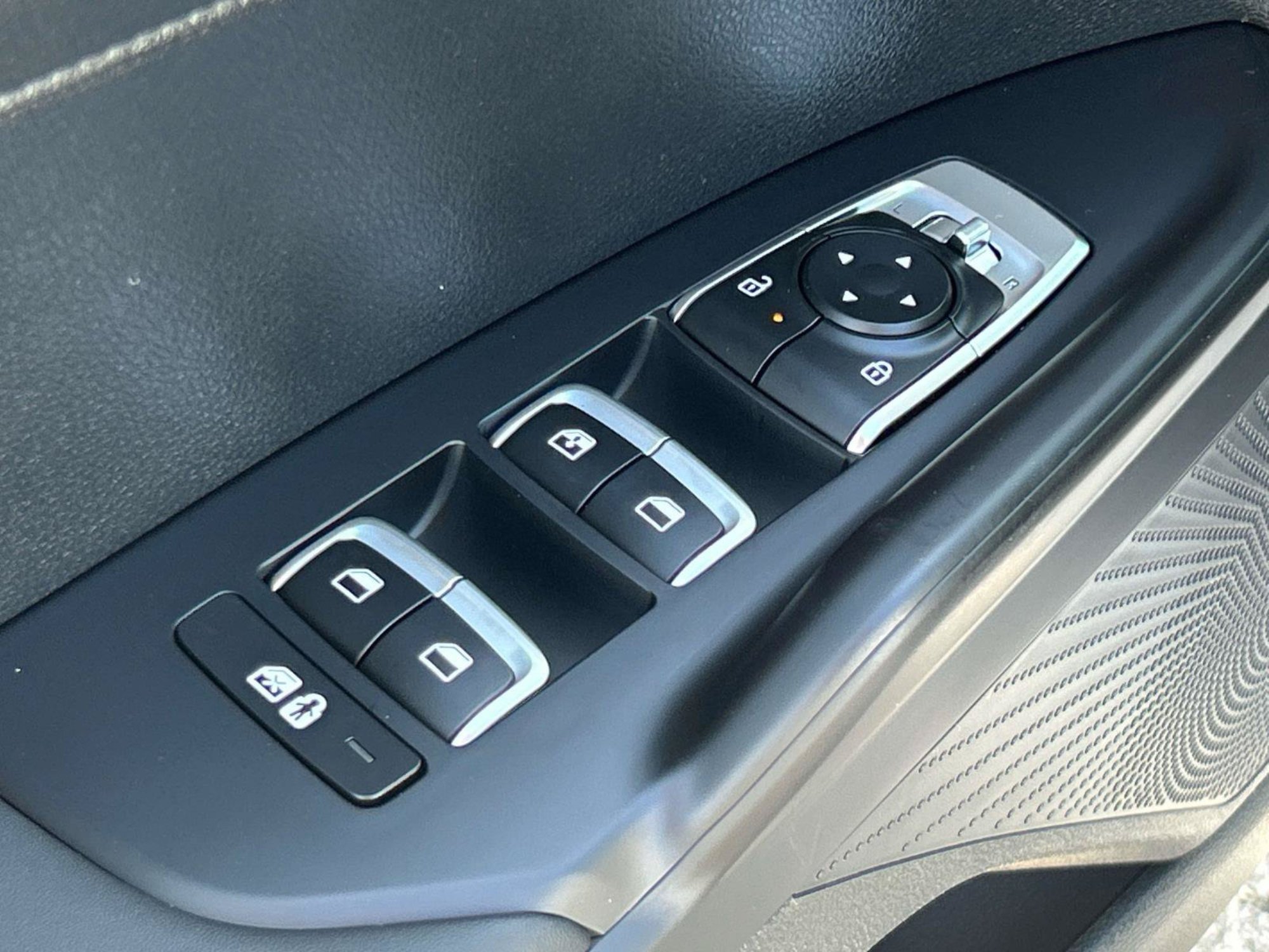 New 2027 Kia K5 LXS FWD image 16