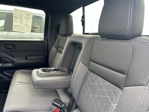 Used 2026 Nissan Frontier SV w/ All-Weather Content Package AWD/4WD image 26
