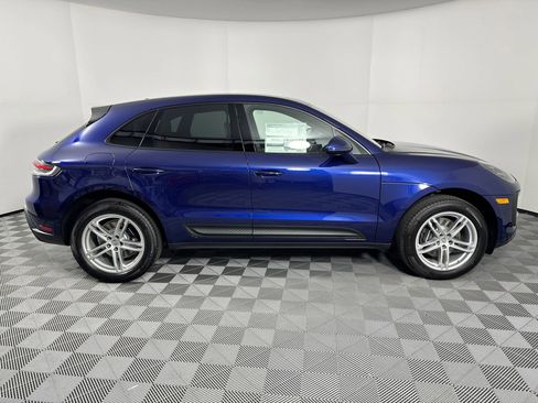 Certified 2025 Porsche Macan image 8