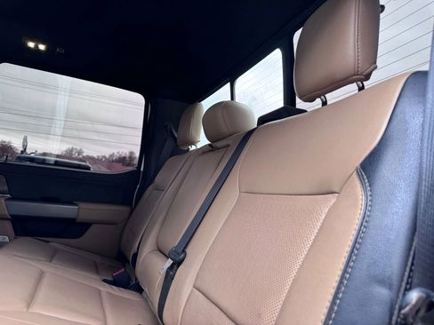 Used 2023 Ford F250 Lariat w/ Chrome Package image 34