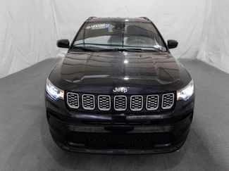 Used 2024 Jeep Compass Latitude video 2