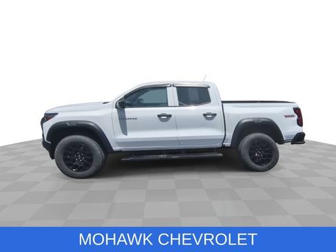 Certified 2023 Chevrolet Colorado Trail Boss w/ Advanced Trailering Package AWD/4WD image 5
