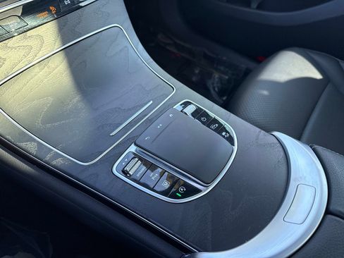 Used 2022 Mercedes-Benz GLC 300 image 25