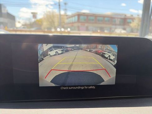 Used 2023 MAZDA MAZDA3 s FWD image 17