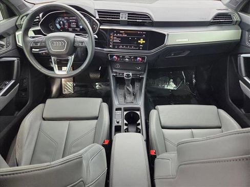 Certified 2025 Audi Q3 2.0T Premium w/ Convenience Package image 16