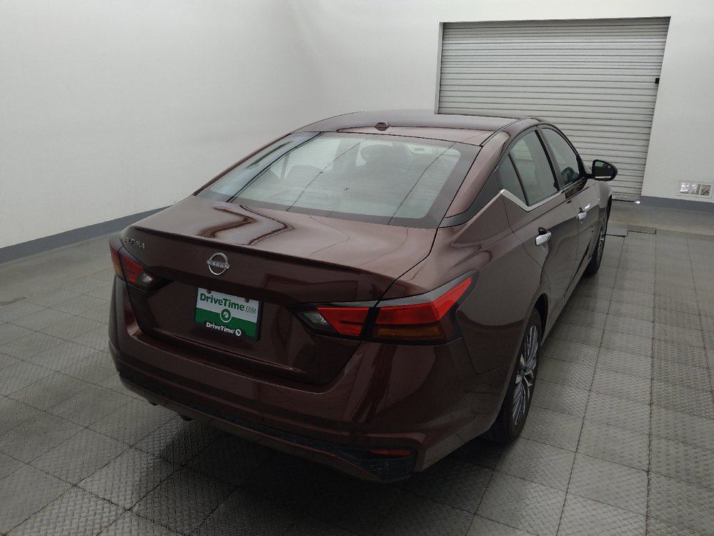 Used 2025 Nissan Altima 2.5 SV FWD image 7