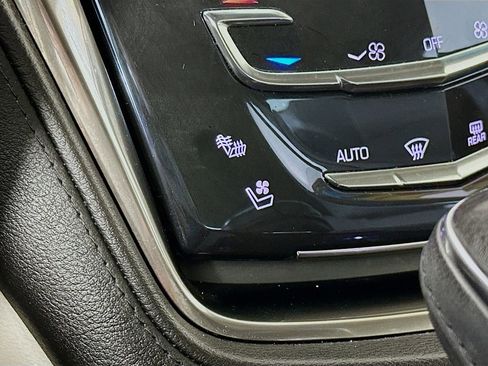 Used 2019 Cadillac CTS Luxury image 30