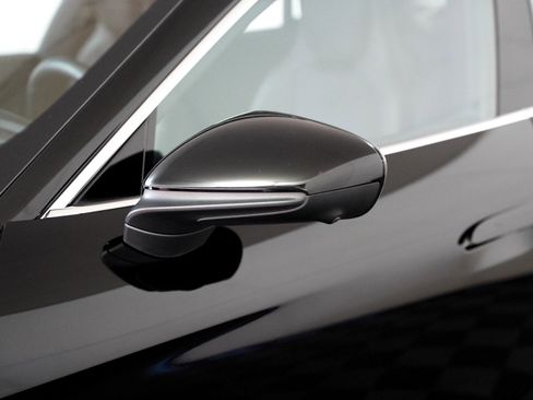 Certified 2022 Porsche Taycan 4S image 26