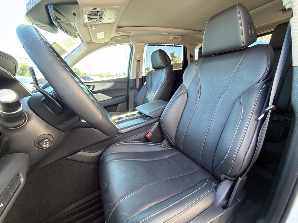 Certified 2026 Acura MDX w/ Technology Package FWD image 10