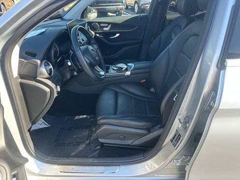Used 2017 Mercedes-Benz GLC 300 4MATIC Coupe image 9