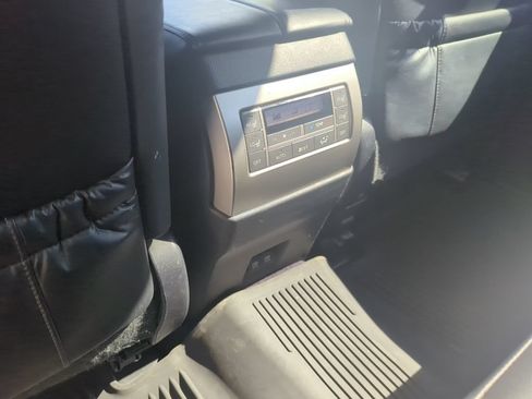 Used 2021 Lexus GX 460 Premium w/ Premium Package AWD/4WD image 18