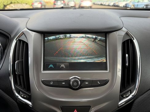 Used 2018 Chevrolet Cruze LT w/ LT Fleet Convenience Package image 23