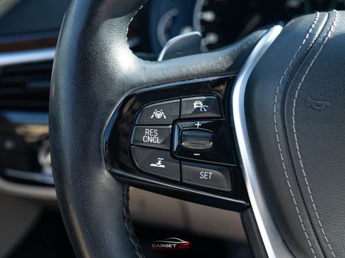 Used 2018 BMW 530i xDrive image 24