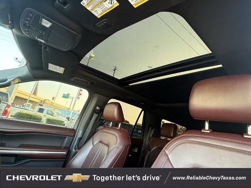 Used 2023 Ford Expedition Max Limited RWD image 32