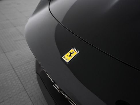 Used 2023 Ferrari Roma RWD image 39