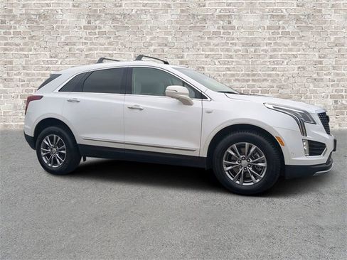 Used 2021 Cadillac XT5 Premium Luxury image 1