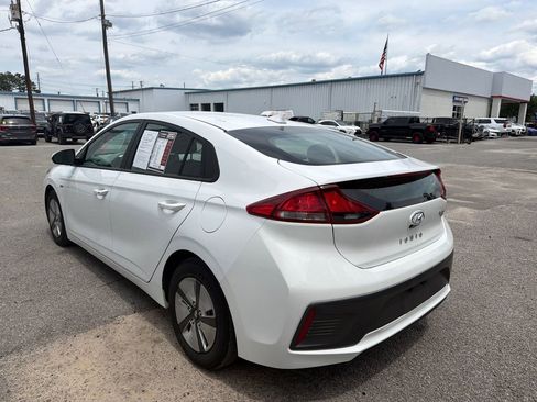 Used 2020 Hyundai Ioniq Blue FWD image 6