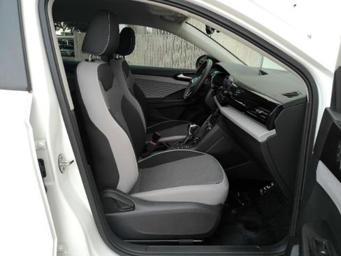 Used 2024 Volkswagen Taos S FWD image 17