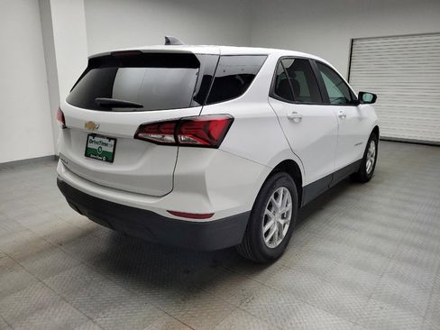 Used 2024 Chevrolet Equinox LS w/ LS Convenience Package FWD image 9