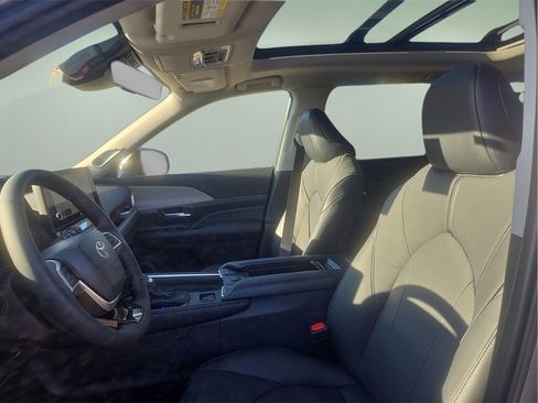 New 2026 Toyota Grand Highlander Limited image 20