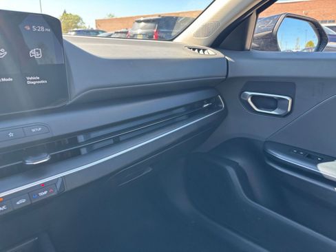 Used 2025 Kia K4 FWD image 34