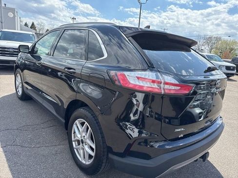 Used 2023 Ford Edge SEL w/ Convenience Package image 8