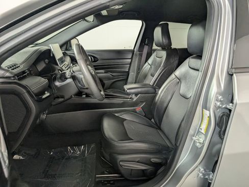 Used 2022 Jeep Compass Altitude image 12