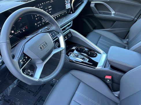 New 2025 Audi Q5 Premium image 9